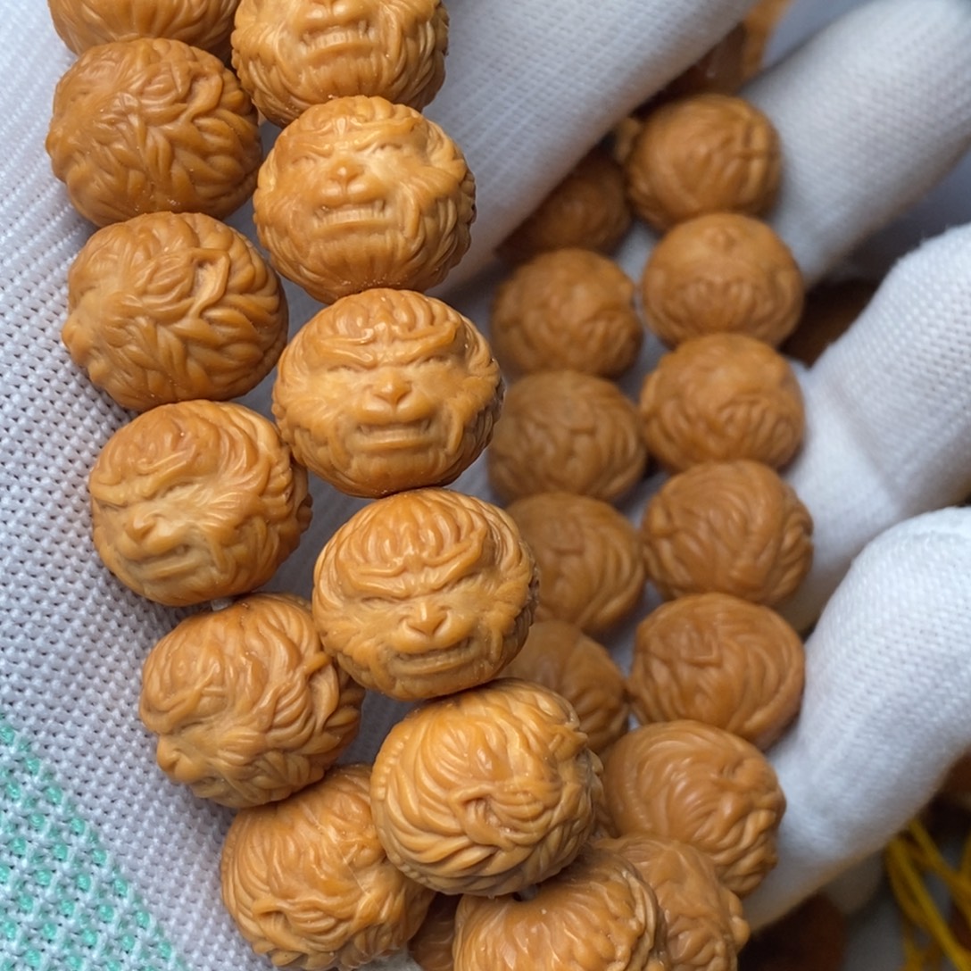 与***张猴头核桃吊坠大圣15