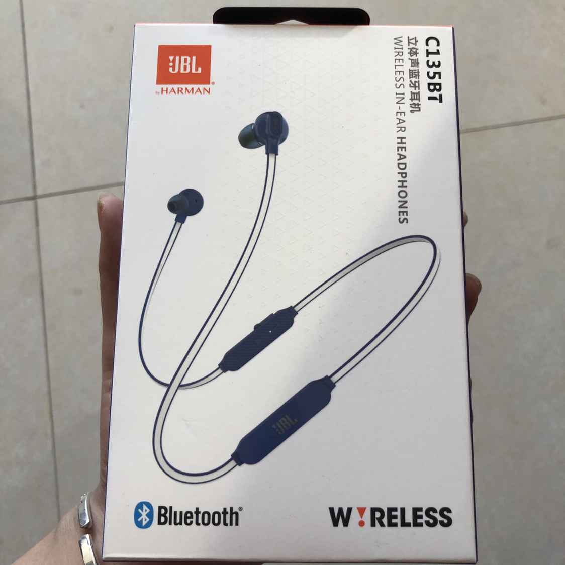 9新 JBL JBL C135BT 立体声蓝牙耳机