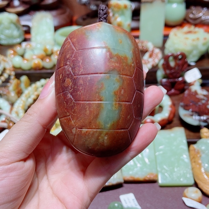 岫岩河磨玉（透闪石质玉）把件未镶嵌