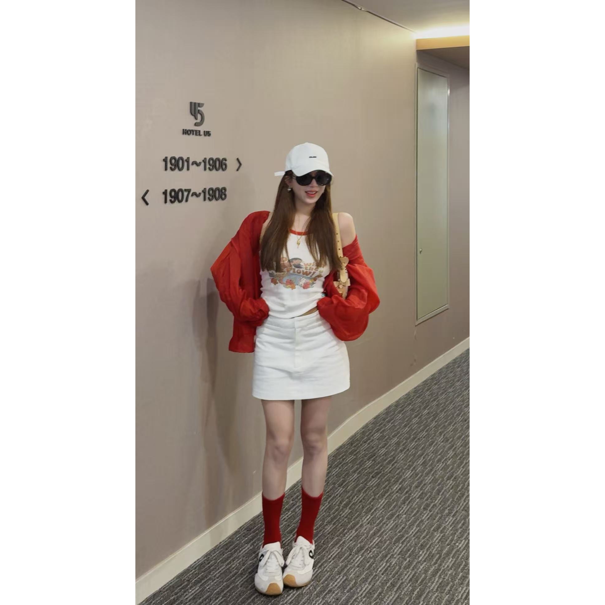 YEER·SHOP【梨泰院潮人~】爷儿夏季泡菜定制款百搭红色戴帽防晒