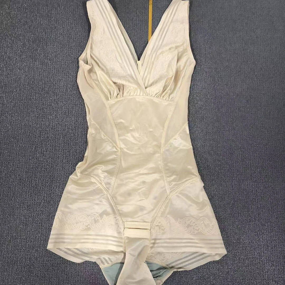 连体三角塑身收腹燃脂夏季美体束腰产后薄款无痕瘦身塑形束身内衣