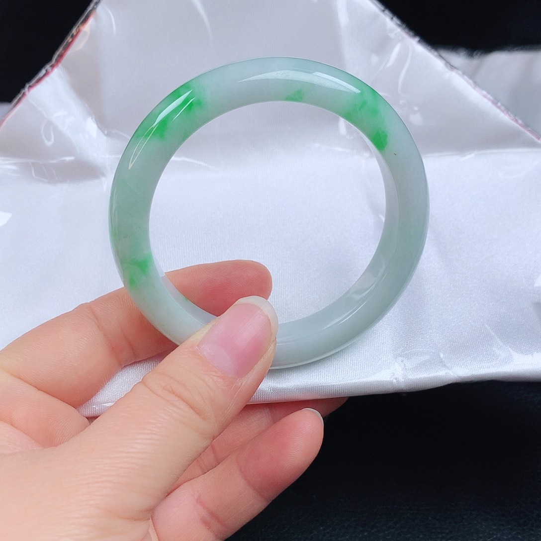 翡翠手镯未镶嵌8456xccvb