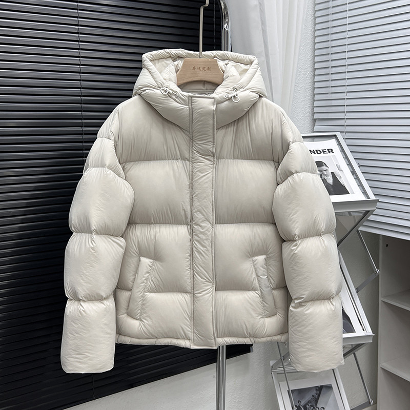 三彩羽绒服女短款2025冬季新款连帽小个子连帽90白鸭绒泡芙面包服