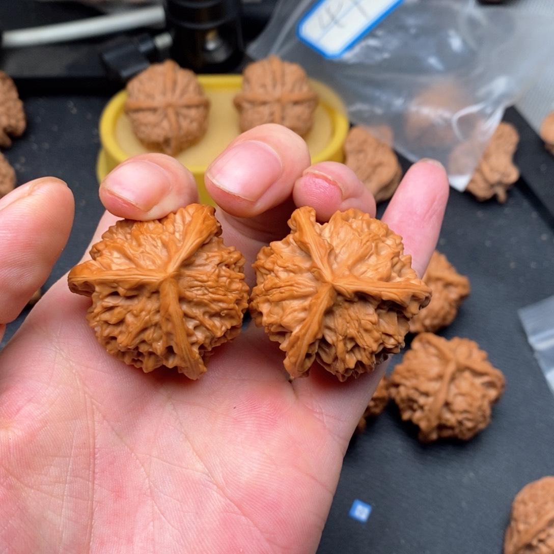 文玩核桃吊坠37正奔