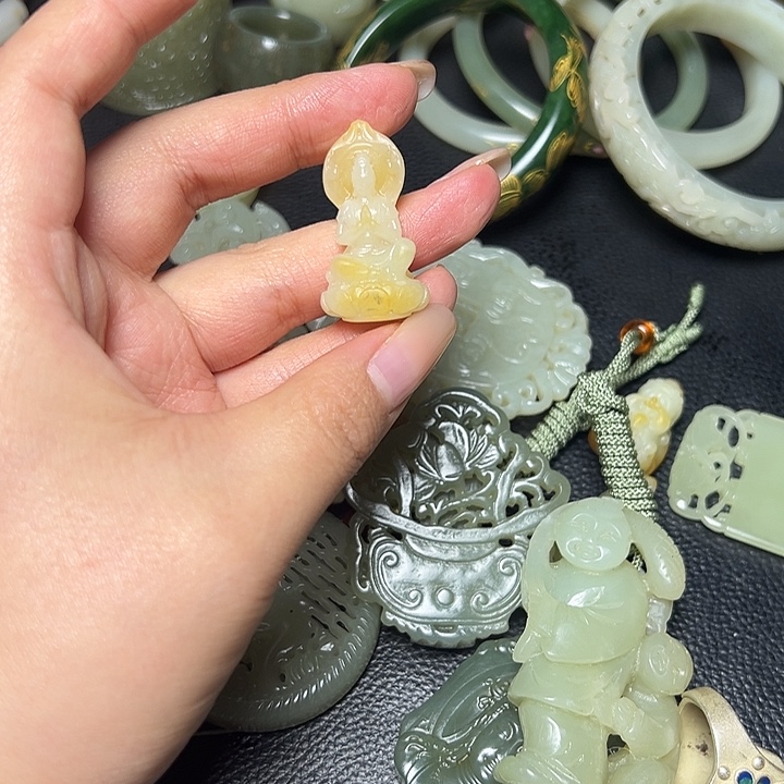 和田玉（子料）未镶嵌颈饰