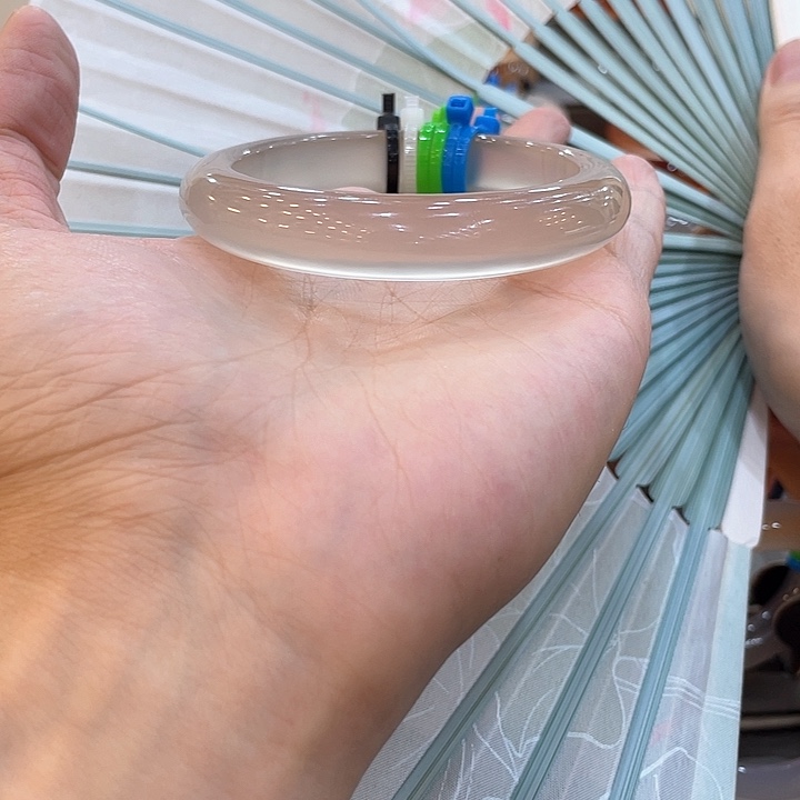 玛瑙/玉髓手镯未镶嵌袁****）