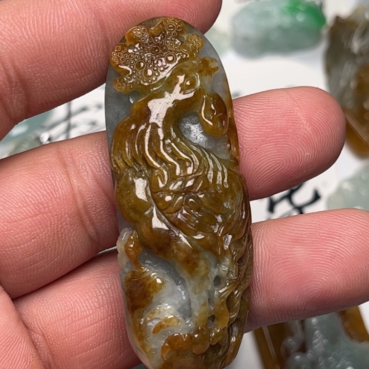*****翡翠未镶嵌颈饰大公鸡
