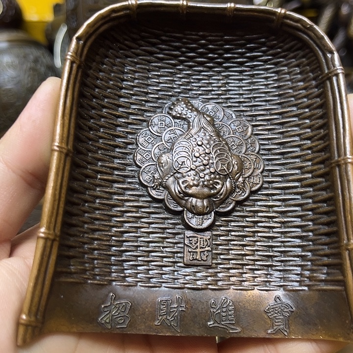 诚信经营精美铜器