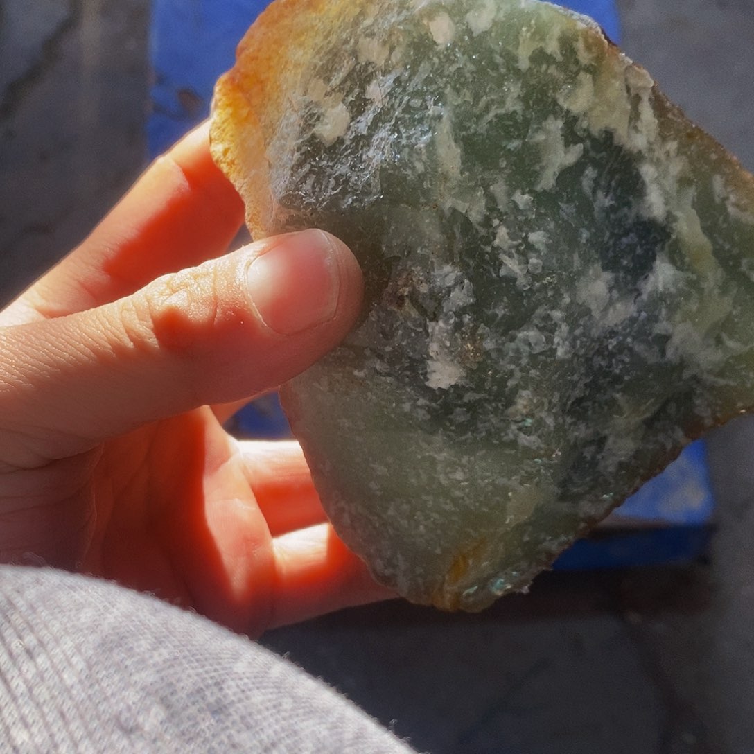 未镶嵌岫玉珠宝奇石