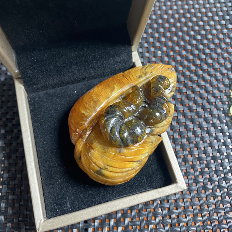 岫岩玉花玉手工雕刻
