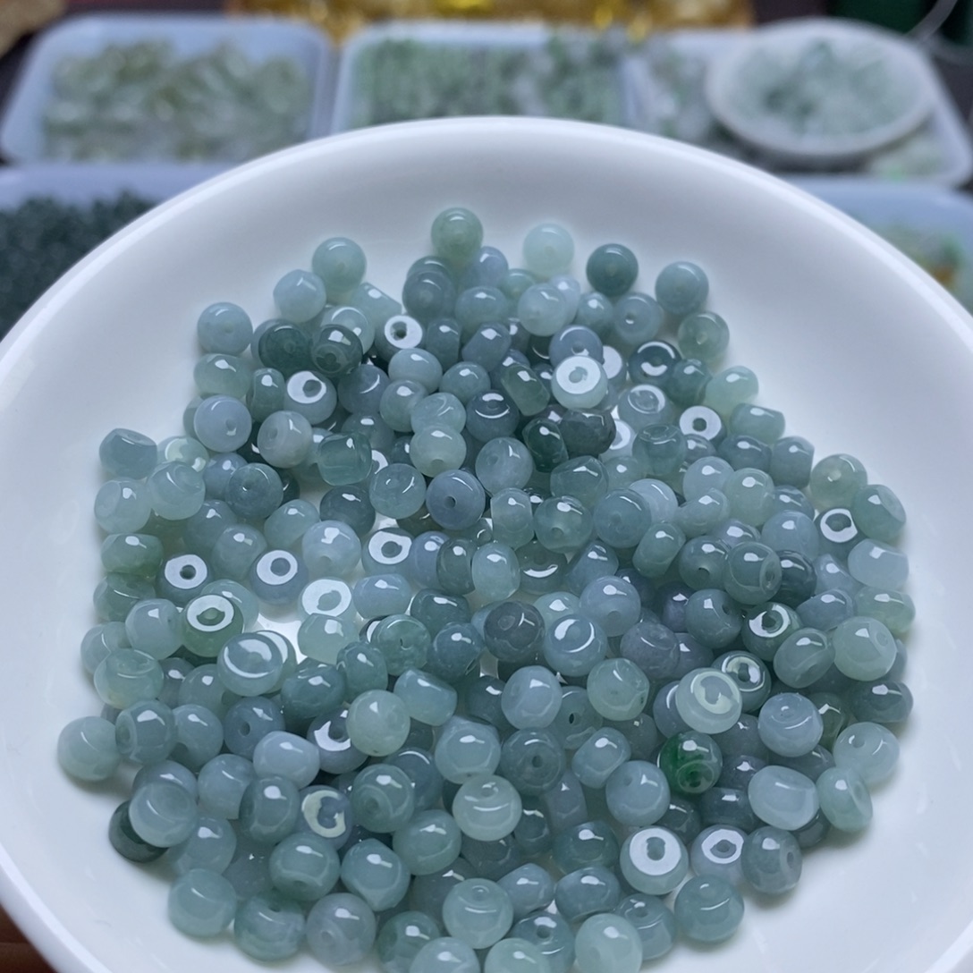 翡翠未镶嵌手链卡3乘6冰蓝水算盘100个
