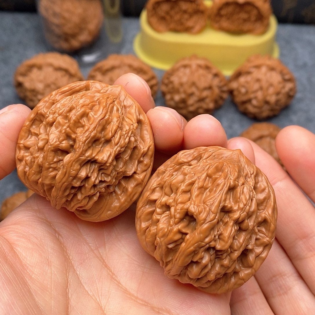 文玩核桃把件粗筋虎41.8尺