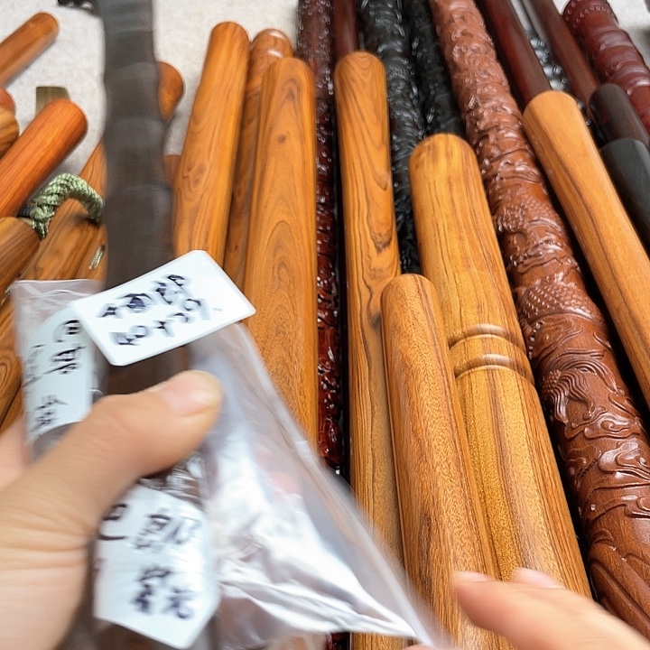 沙漠铁手球5.0一对➕紫光痒痒挠一个