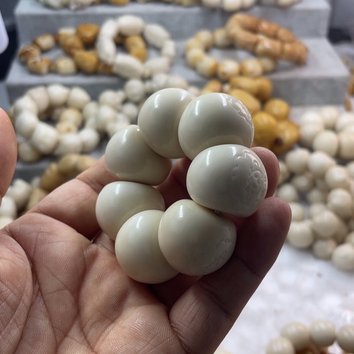 吊坠菩提根/象牙果全品象牙果小羊山竹手捻k24