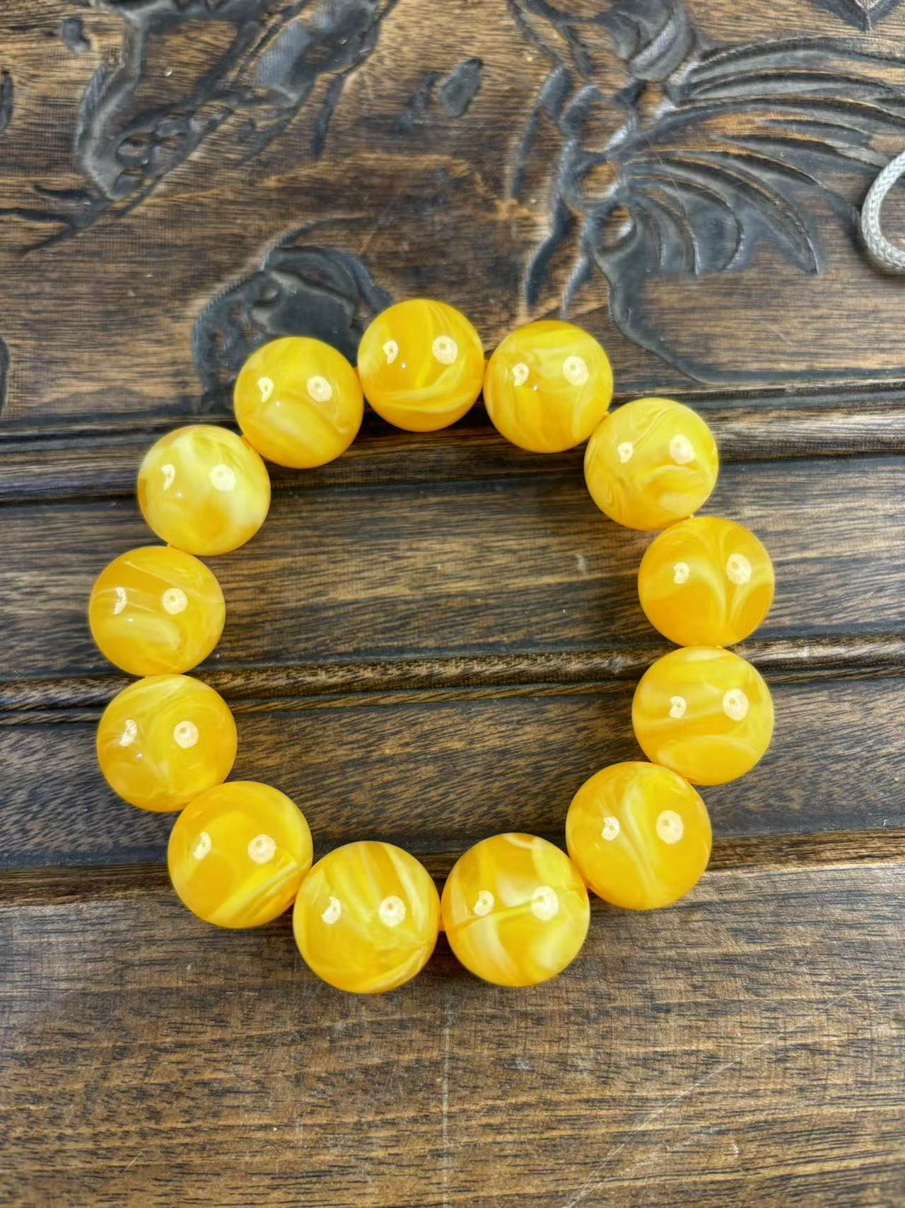 蜜蜡鸡油黄手串一个{小七甄选}