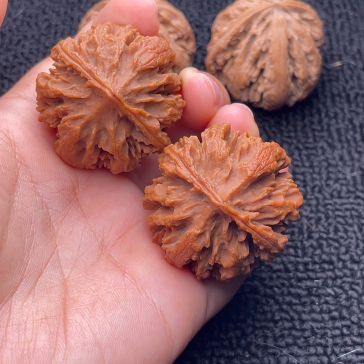 吊坠文玩核桃文玩核桃11