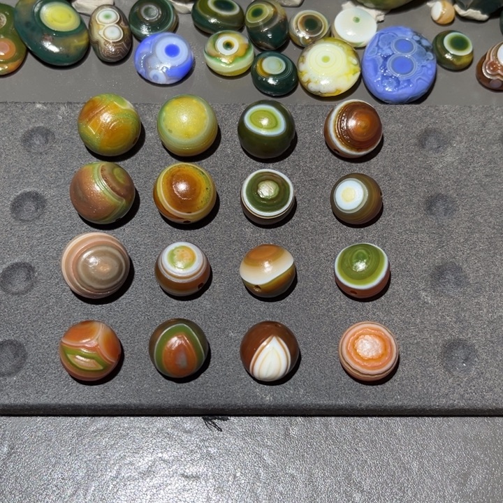 泰***金玛瑙/玉髓未镶嵌颈饰