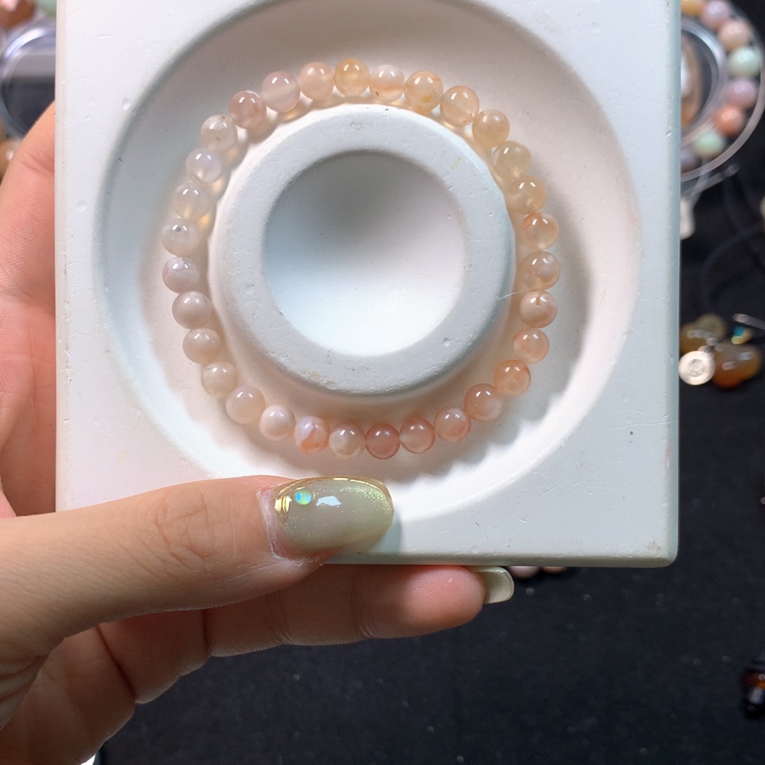 玛瑙/玉髓项圈未镶嵌