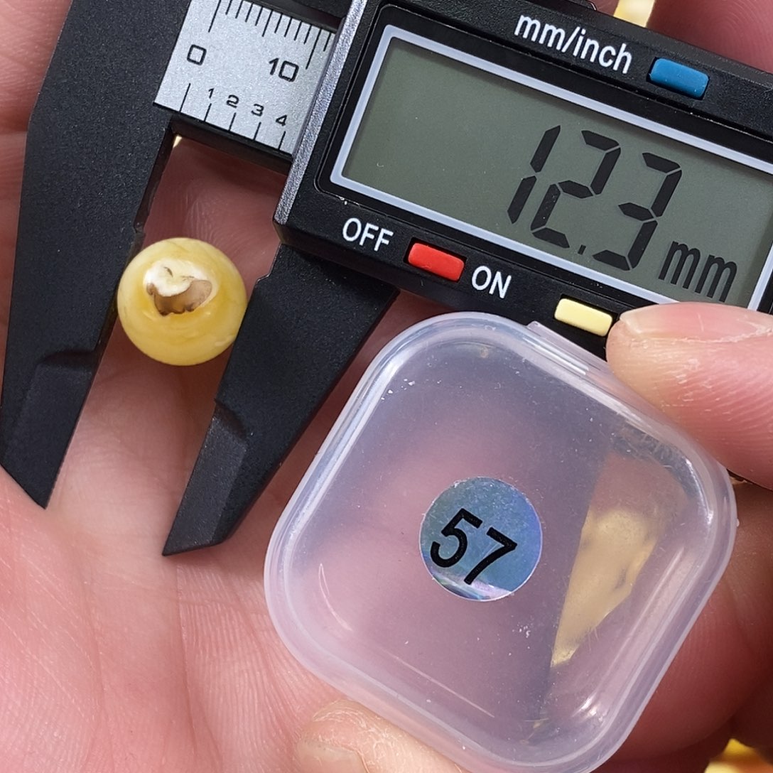 琥珀裸石未镶嵌微瑕