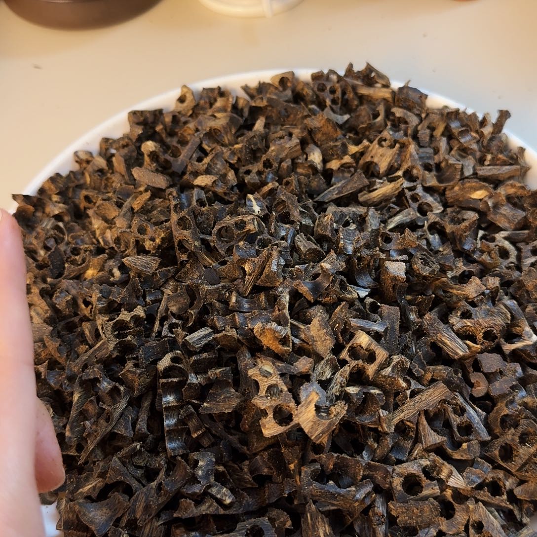 沉香沉香碎屑奇楠高油钻珠料50克