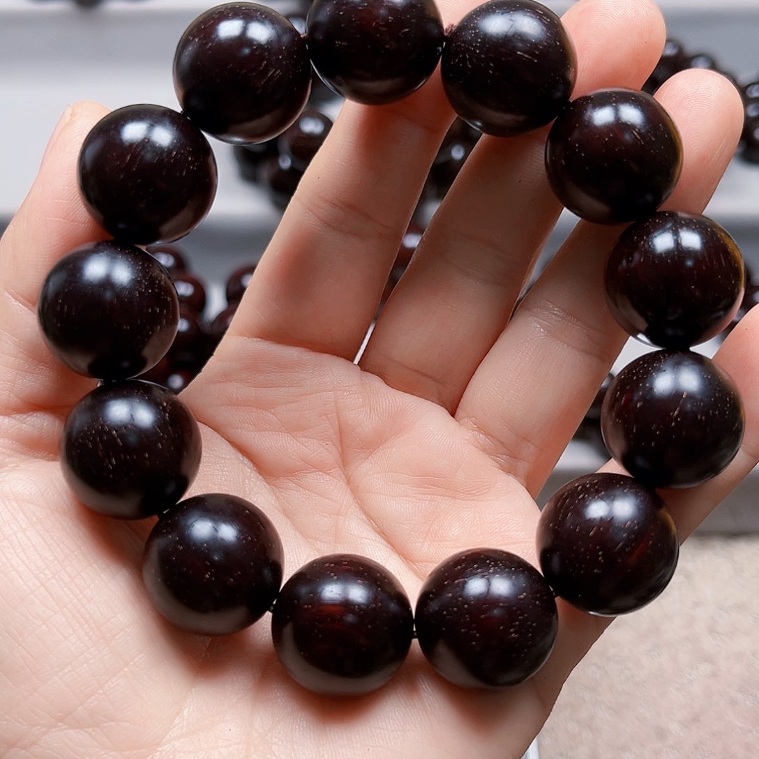 檀香紫檀（小叶紫檀）一****1.8满