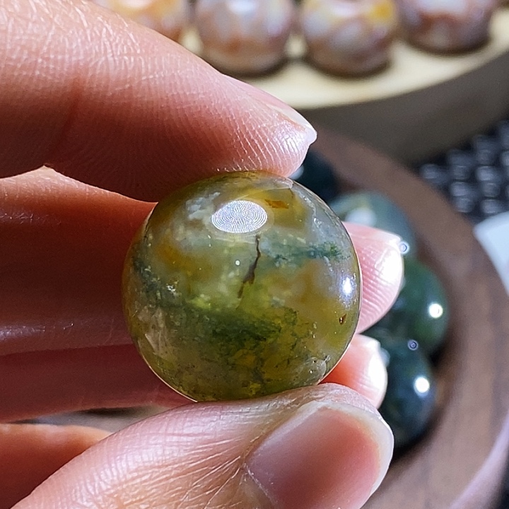 萍***p玛瑙/玉髓未镶嵌颈饰