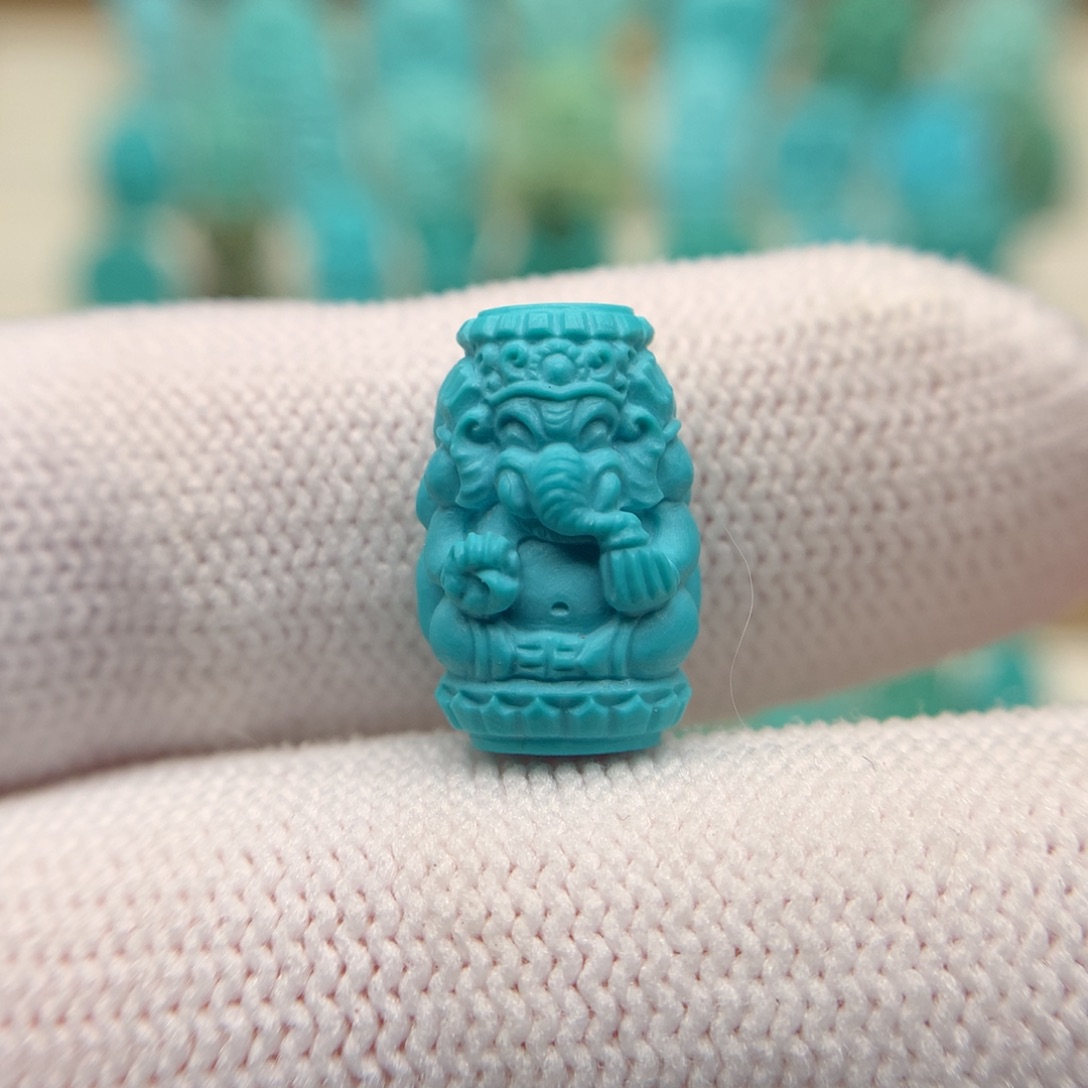 绿松石配饰未镶嵌