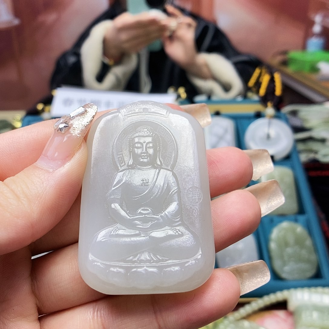 和田玉颈饰未镶嵌多***乐