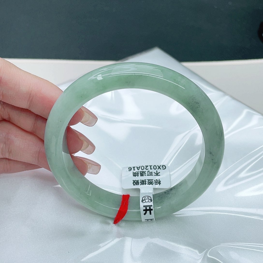 翡翠手镯未镶嵌正60.5