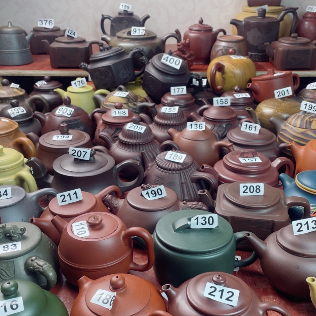 宜兴紫砂壶微瑕疵