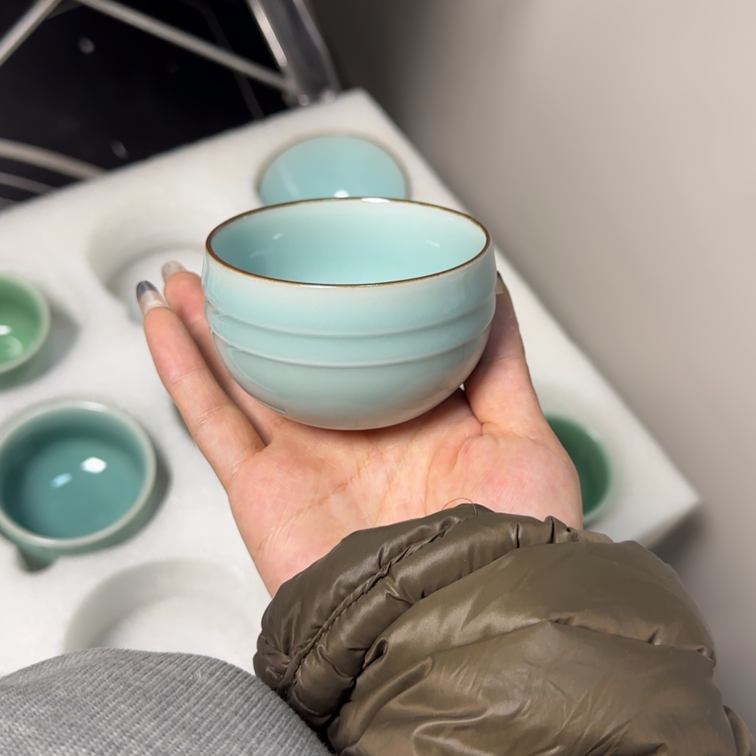 陶摆件龙泉青瓷粉青主人杯