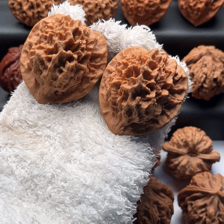 文玩核桃把件大花44