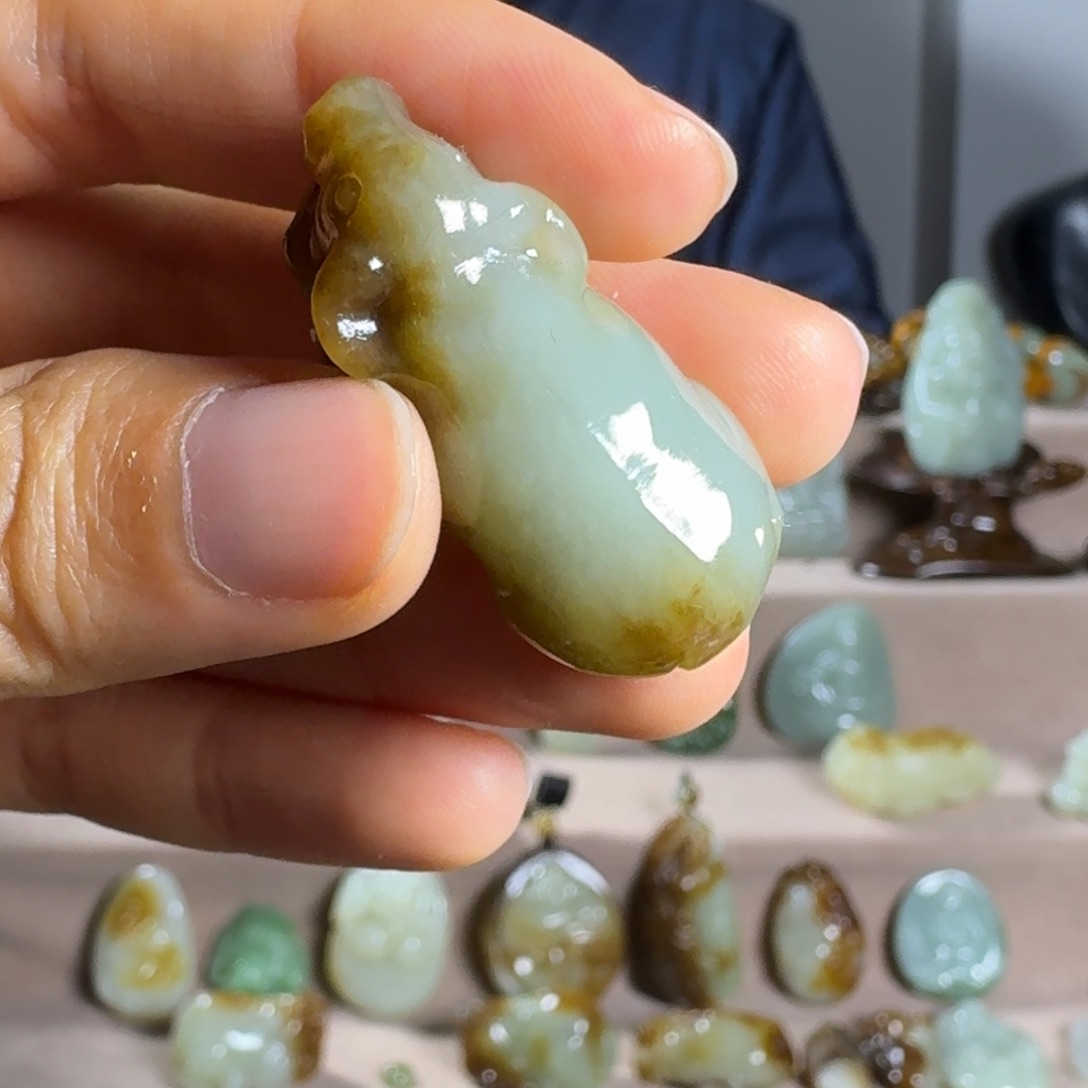 和田玉（糖玉）颈饰未镶嵌