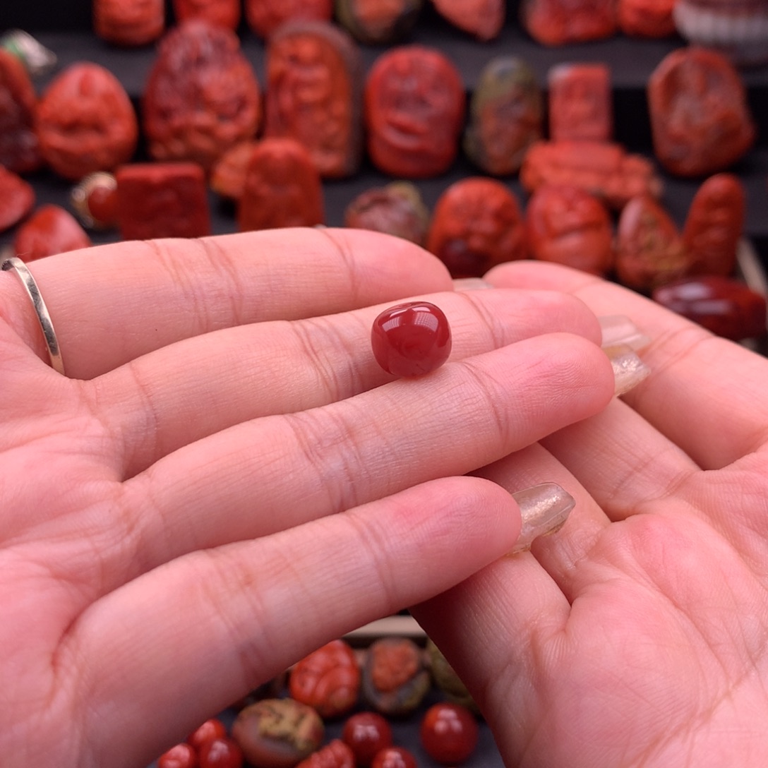 南红玛瑙南红川料原矿牛血火焰老型10.2mm未镶嵌