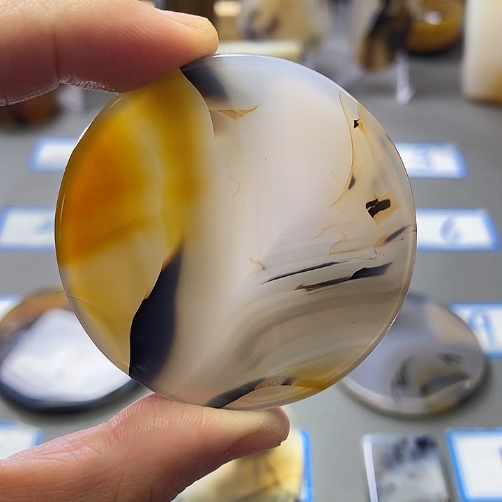 玛瑙/玉髓未镶嵌珠宝半成品161