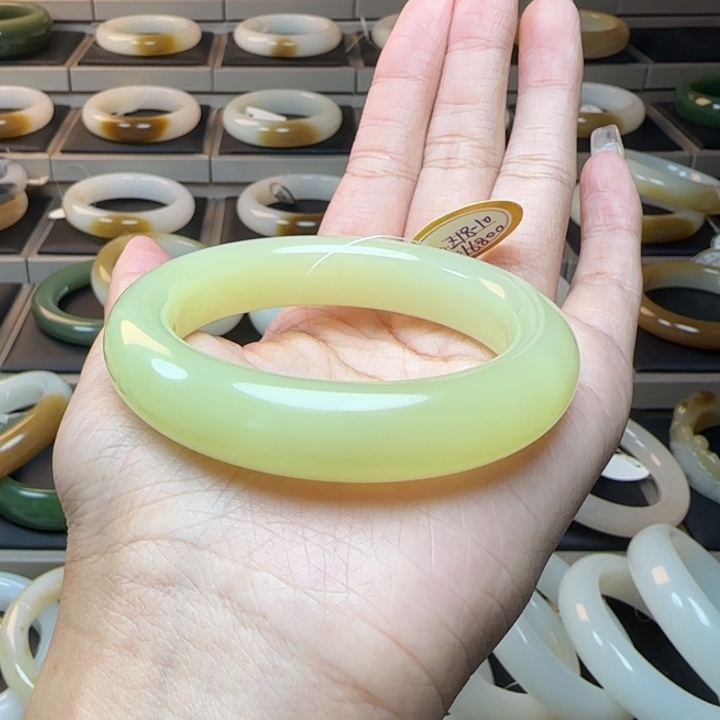 和田玉（黄玉）未镶嵌手镯琪*琪