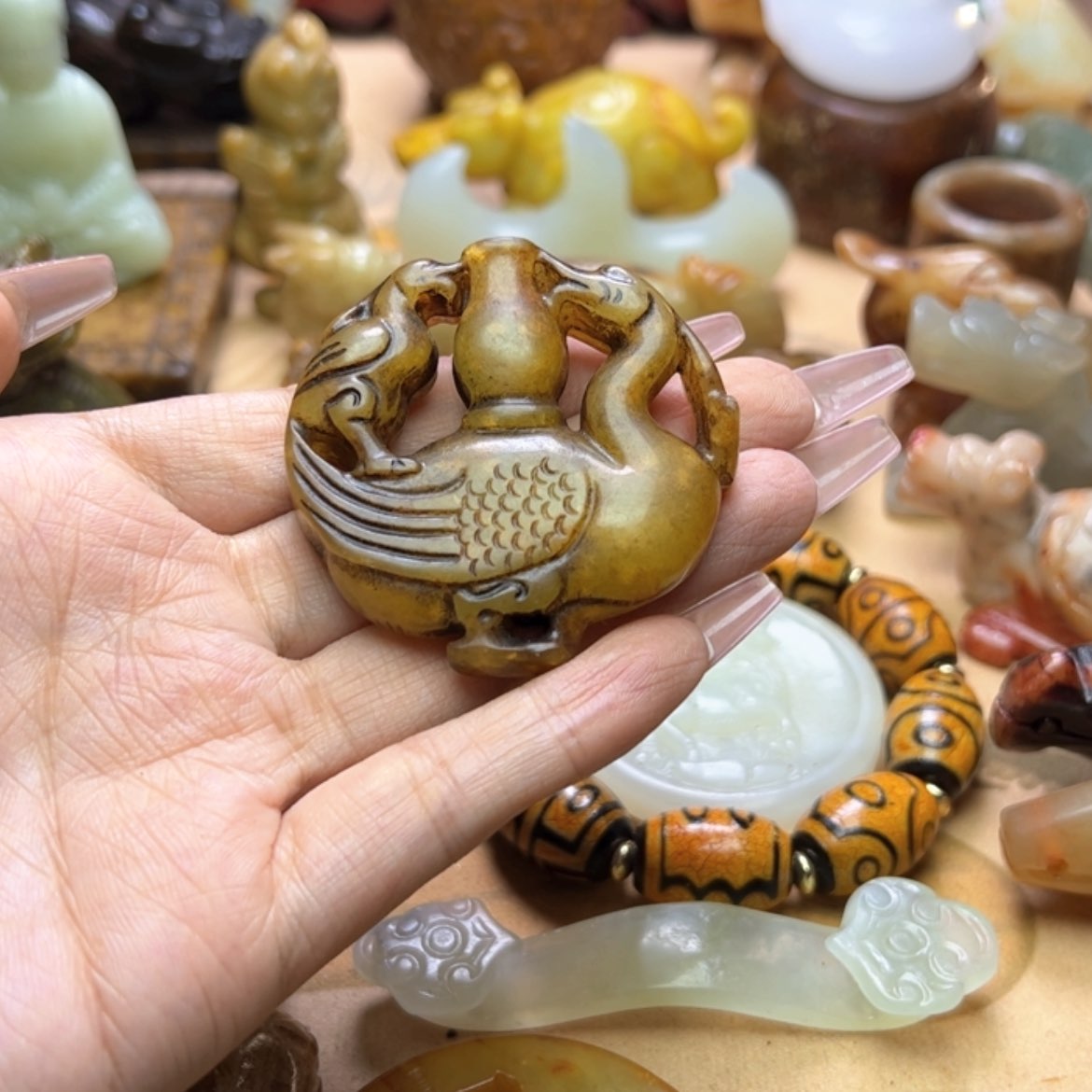 【闪购商品】蛇纹石玉颈饰未镶嵌