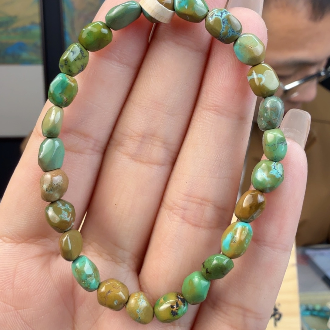 绿松石未镶嵌珠宝奇石