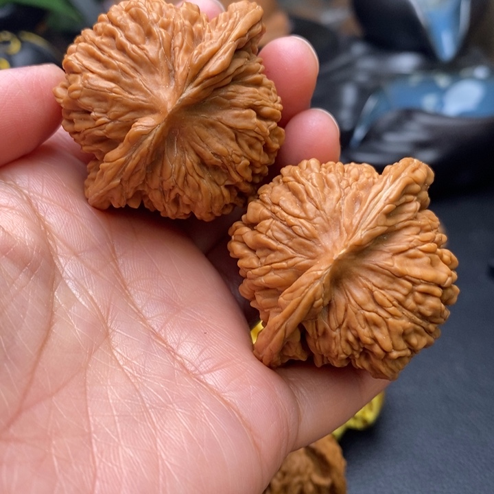 文玩核桃吊坠楼王47尺