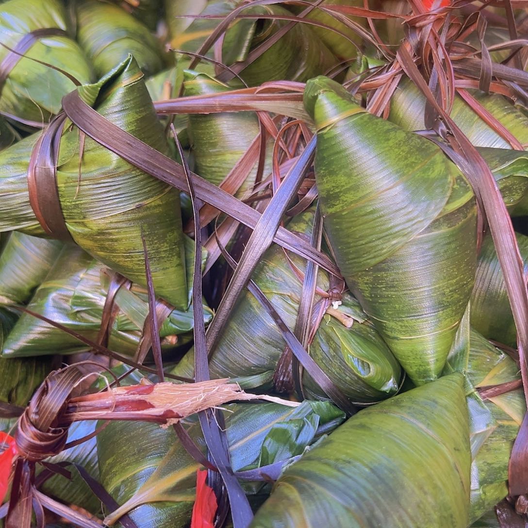 财***贝中国大陆蛋黄肉粽10个