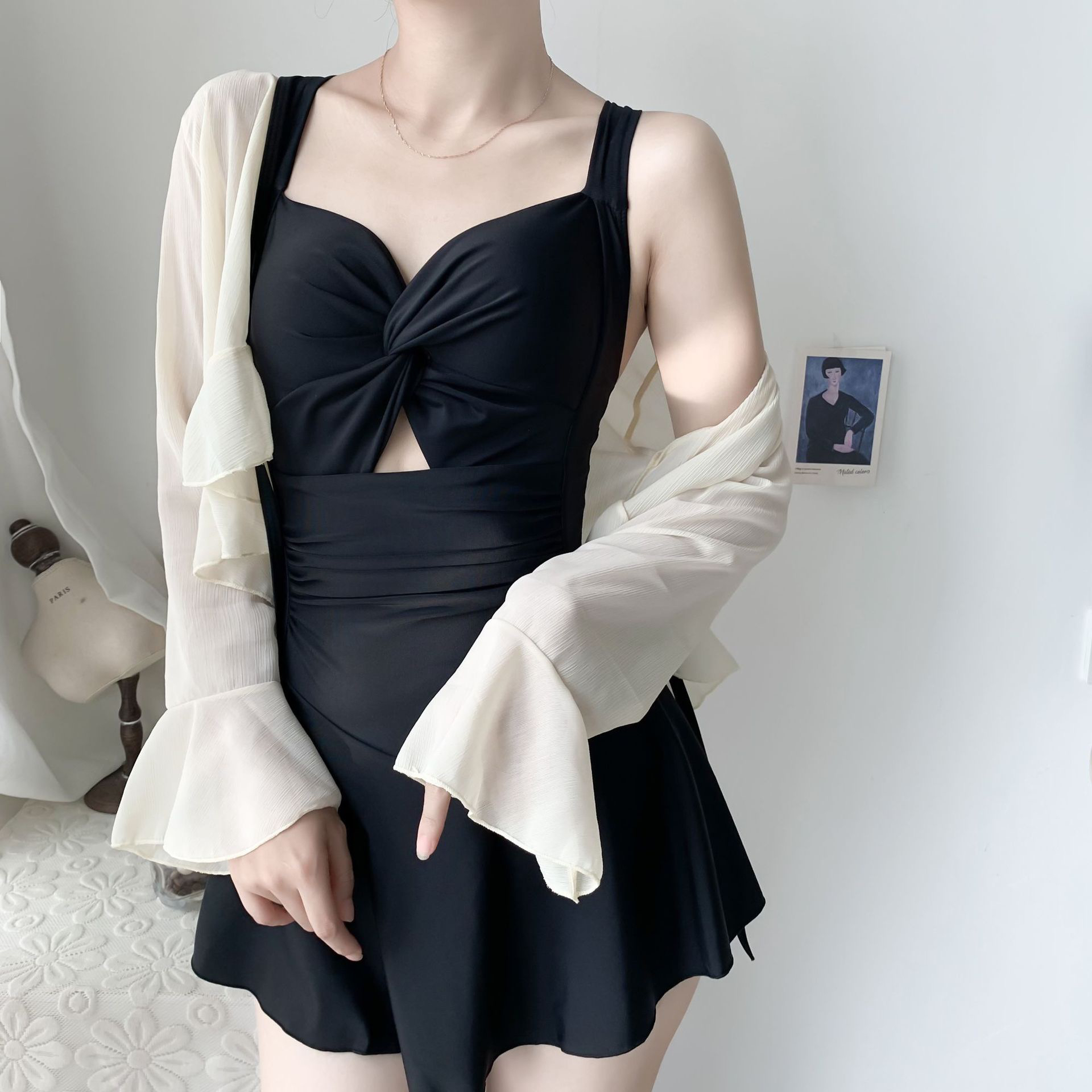 女式连体裙式泳衣保守显瘦防晒小胸聚拢适合胖MM