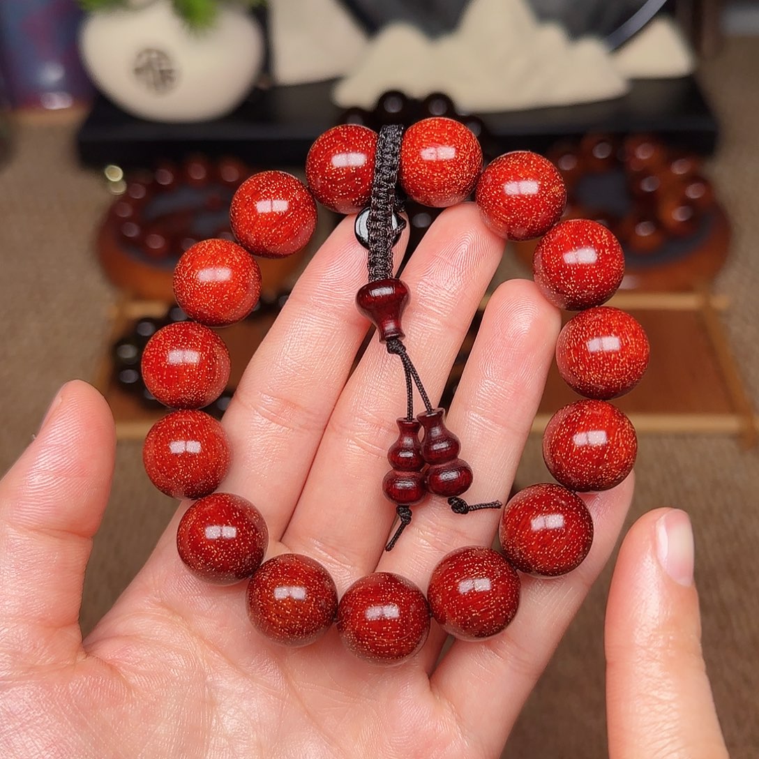 檀香紫檀（小叶紫檀）想1.5红