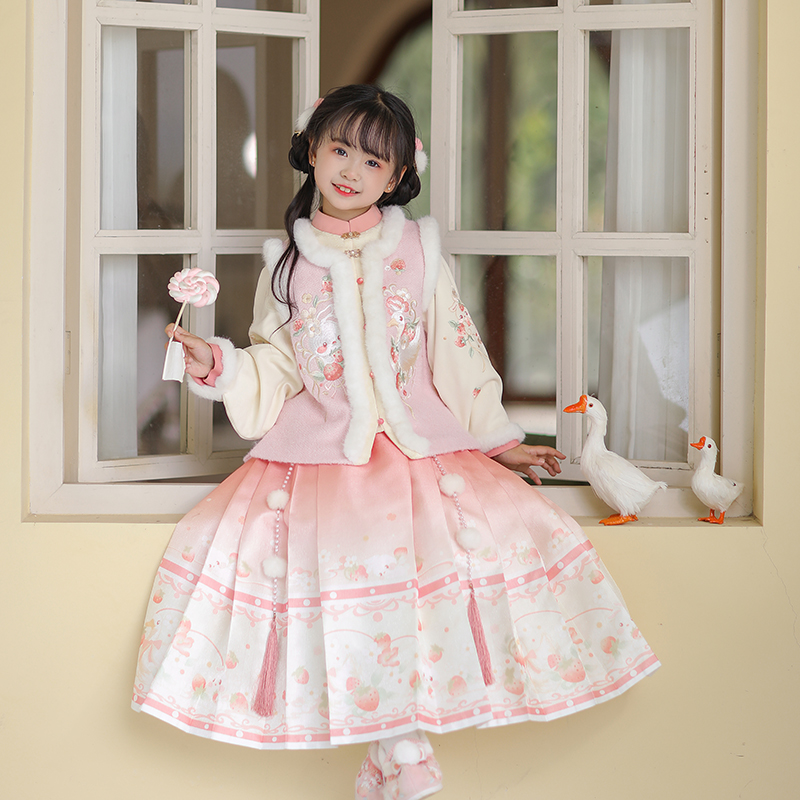 【草莓兔兔】汉服女童冬款宝宝中国风明制套装女孩古装唐装拜年服