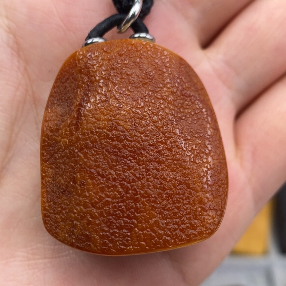琥珀吊坠(赠链)未镶嵌
