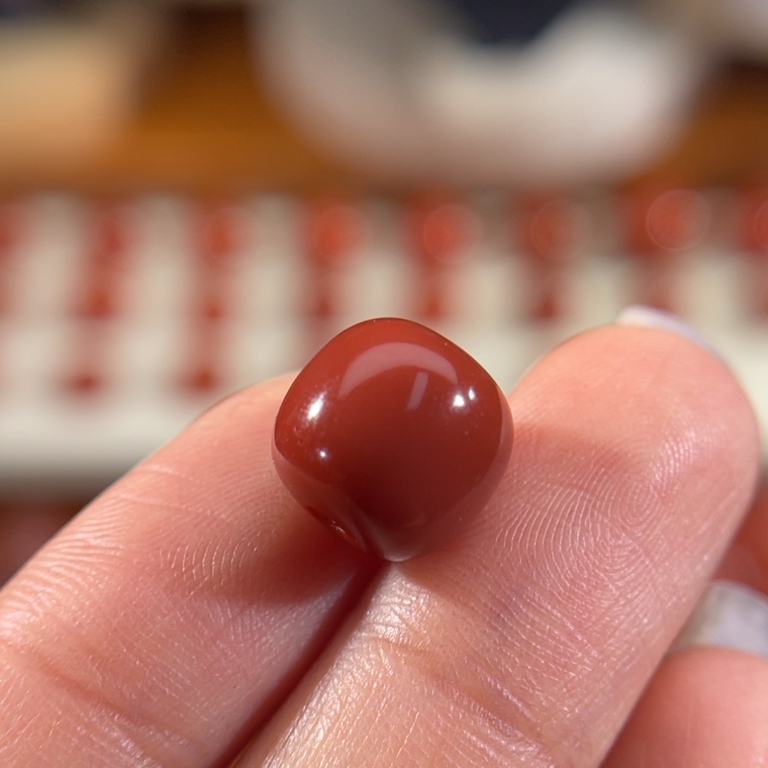 玛瑙/玉髓未镶嵌老型珠  10.5x9.7mm 不退换