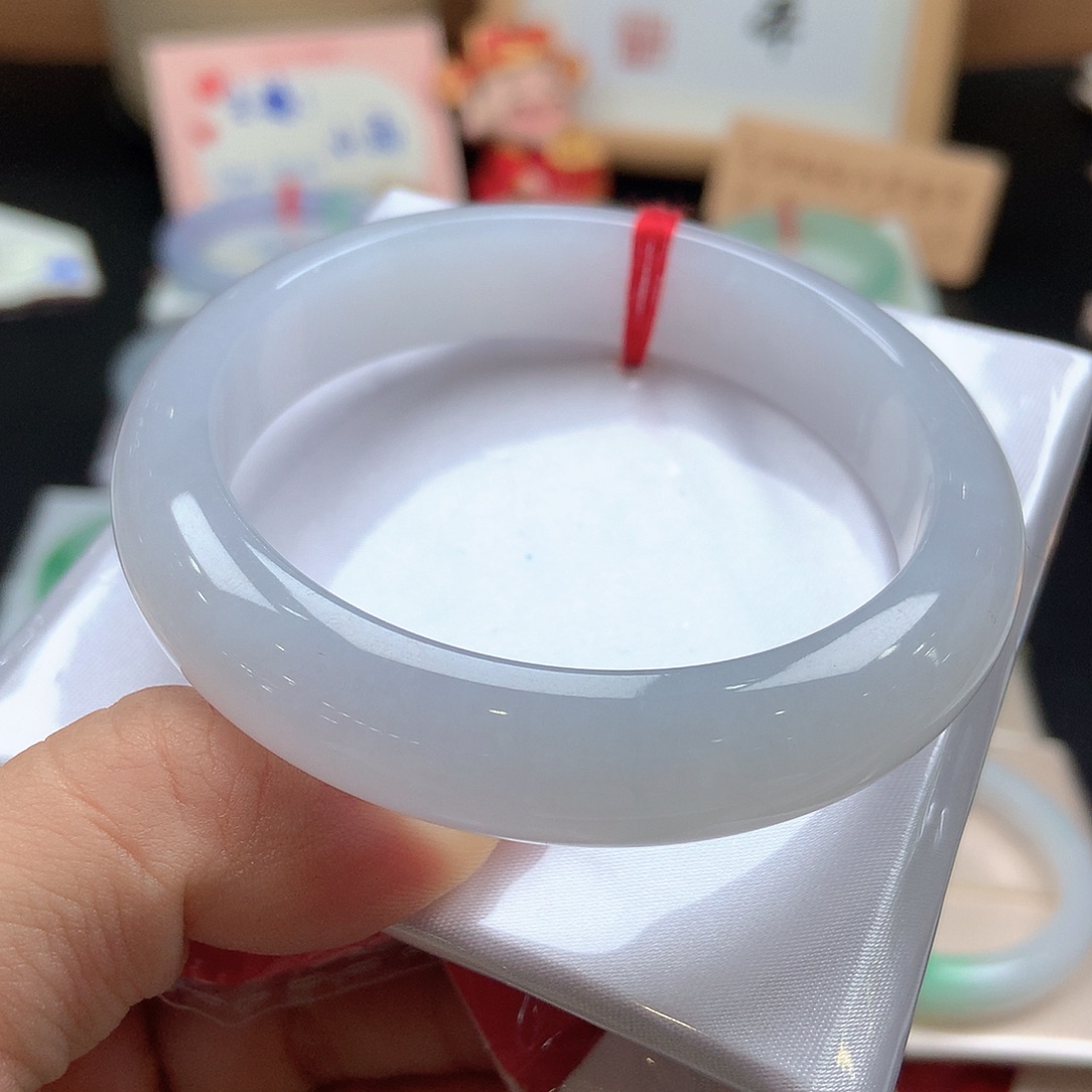 翡翠未镶嵌手镯26号