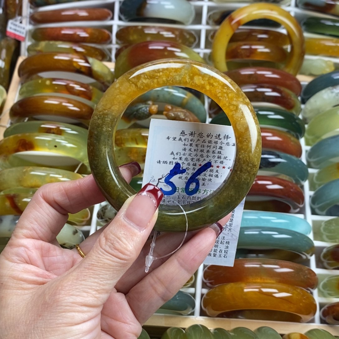 未镶嵌蛇纹石玉手镯