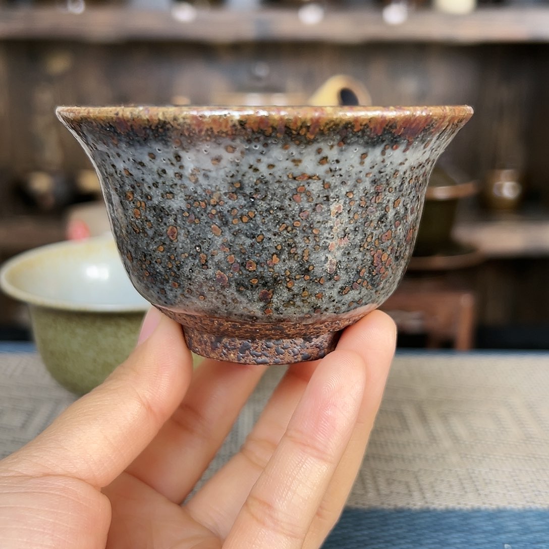 纯手工制作的粗泥特色窑变