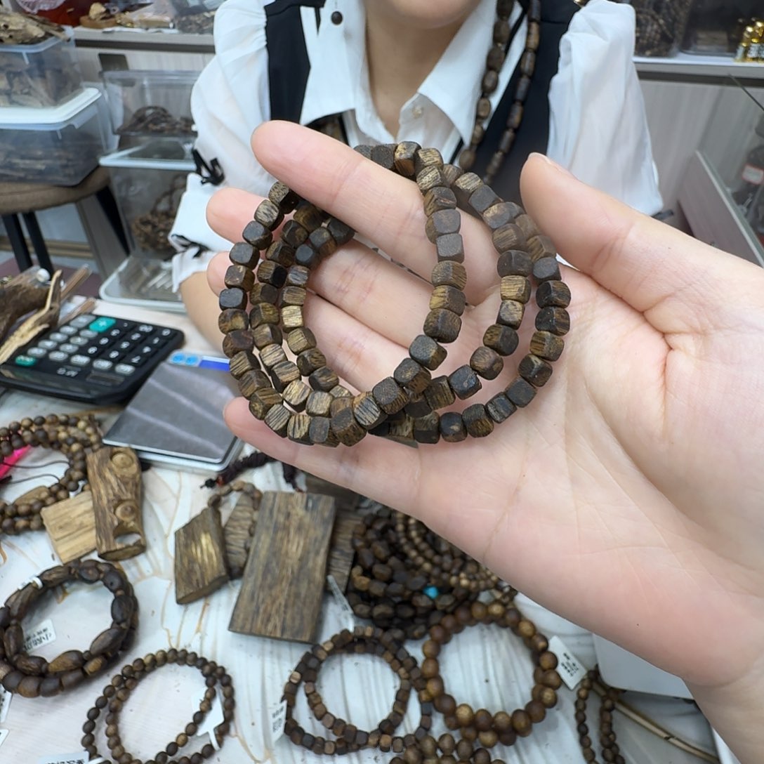 沉香碎屑沉香白棋老料方珠单圈 5m 多样性发二