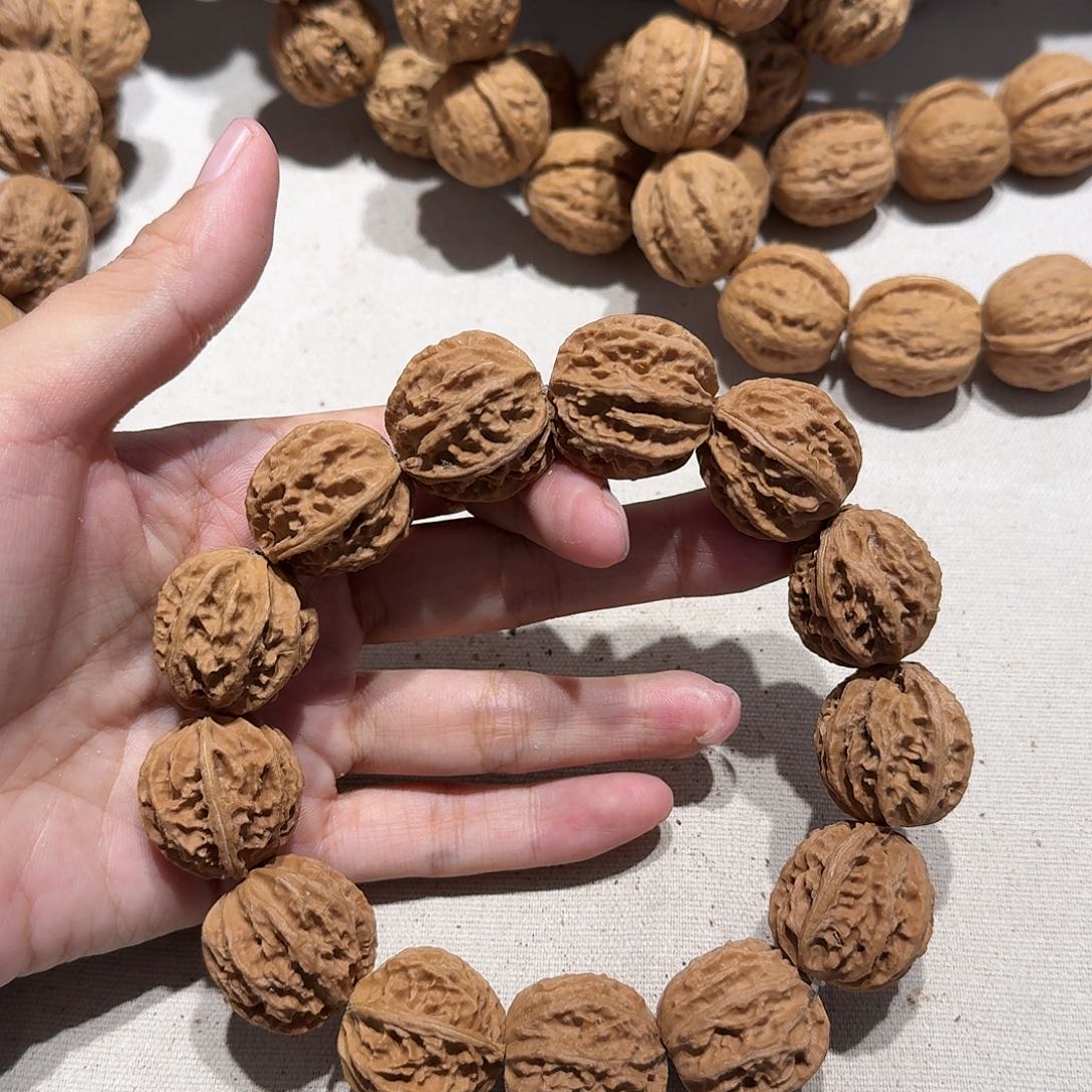 核桃手串/手链49号边24肚24高25